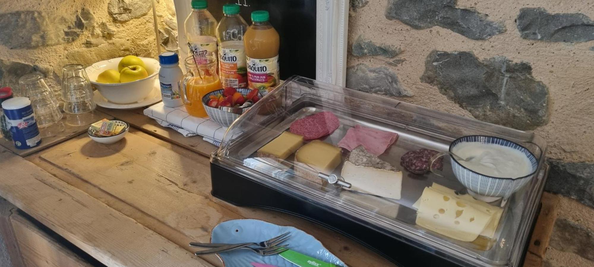 Mas Tulipe De Soie Acomodação com café da manhã Bevons Exterior foto