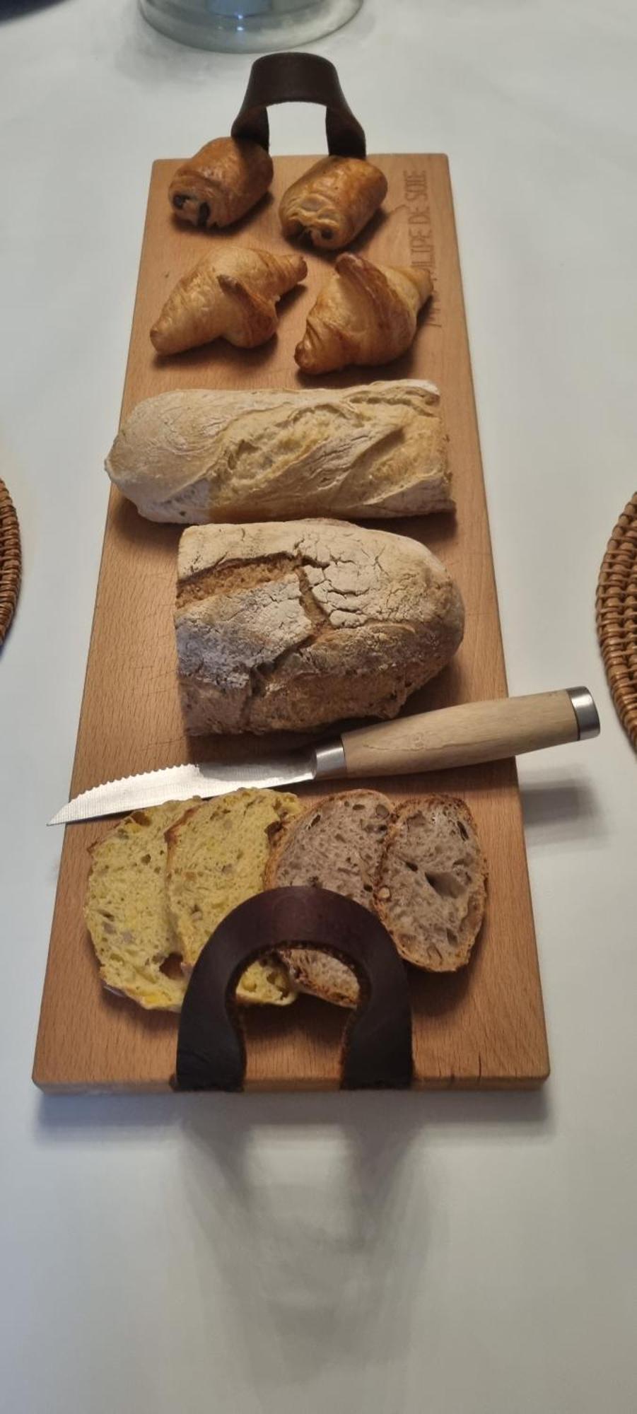 Mas Tulipe De Soie Acomodação com café da manhã Bevons Exterior foto